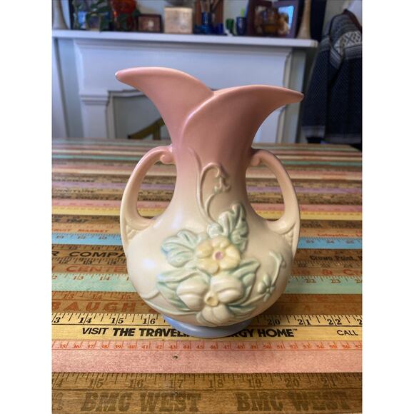 Vintage 1949 Hull Art Pottery Woodland Vase W8-7 1/2" USA Floral Double Handle C - Picture 1 of 11
